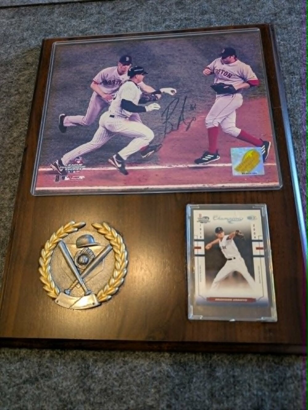 Bronson Arroyo Signed Boston Red Sox Plaque with Baseball Card & Baseball Medall